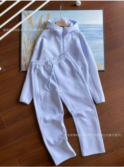 Hooded Jacket and Sweatpants Set N