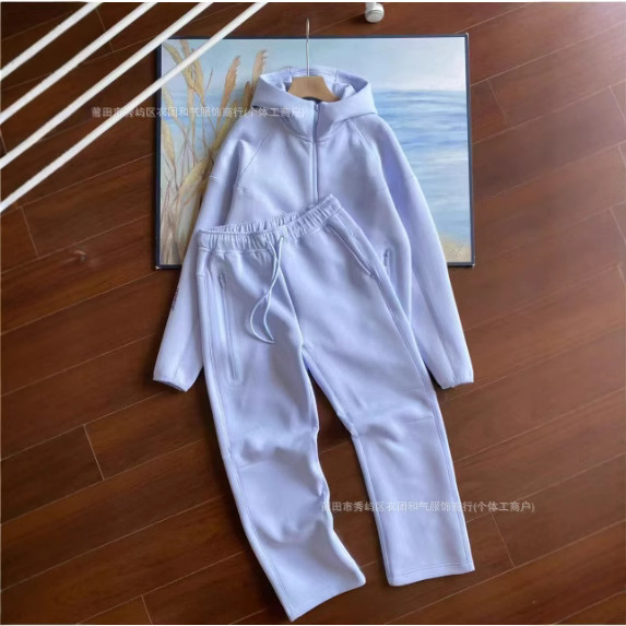 Hooded Jacket and Sweatpants Set N