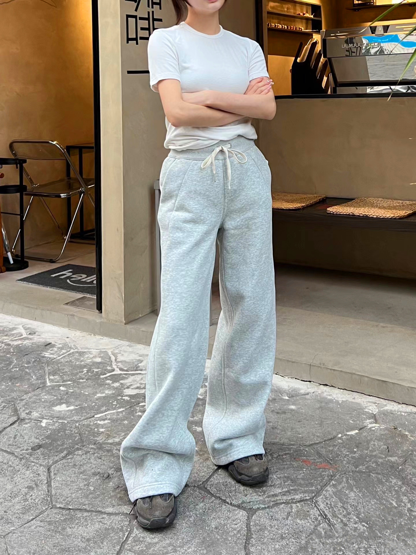 lulu Scuba Mid-Rise Wide-Leg Pant Regular