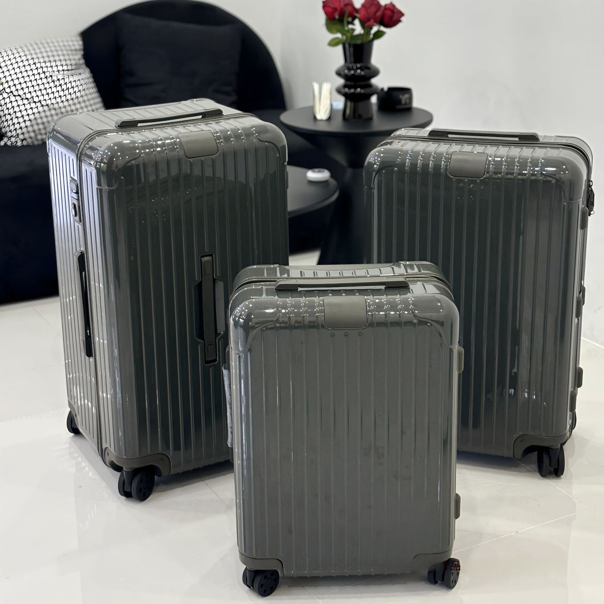 21-inch Carry-on Luggage Essential Series RIM, Checked Luggage, Travel Luggage, Trunk Trolley Case