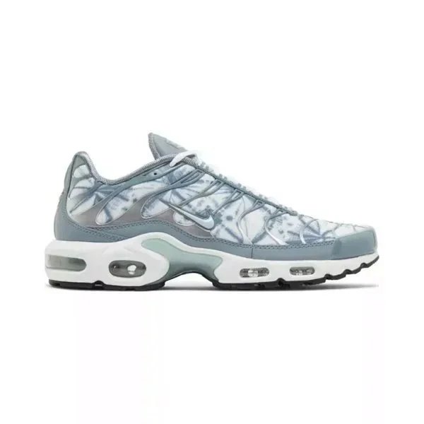 Nike Air Max Plus Sneaker Collection