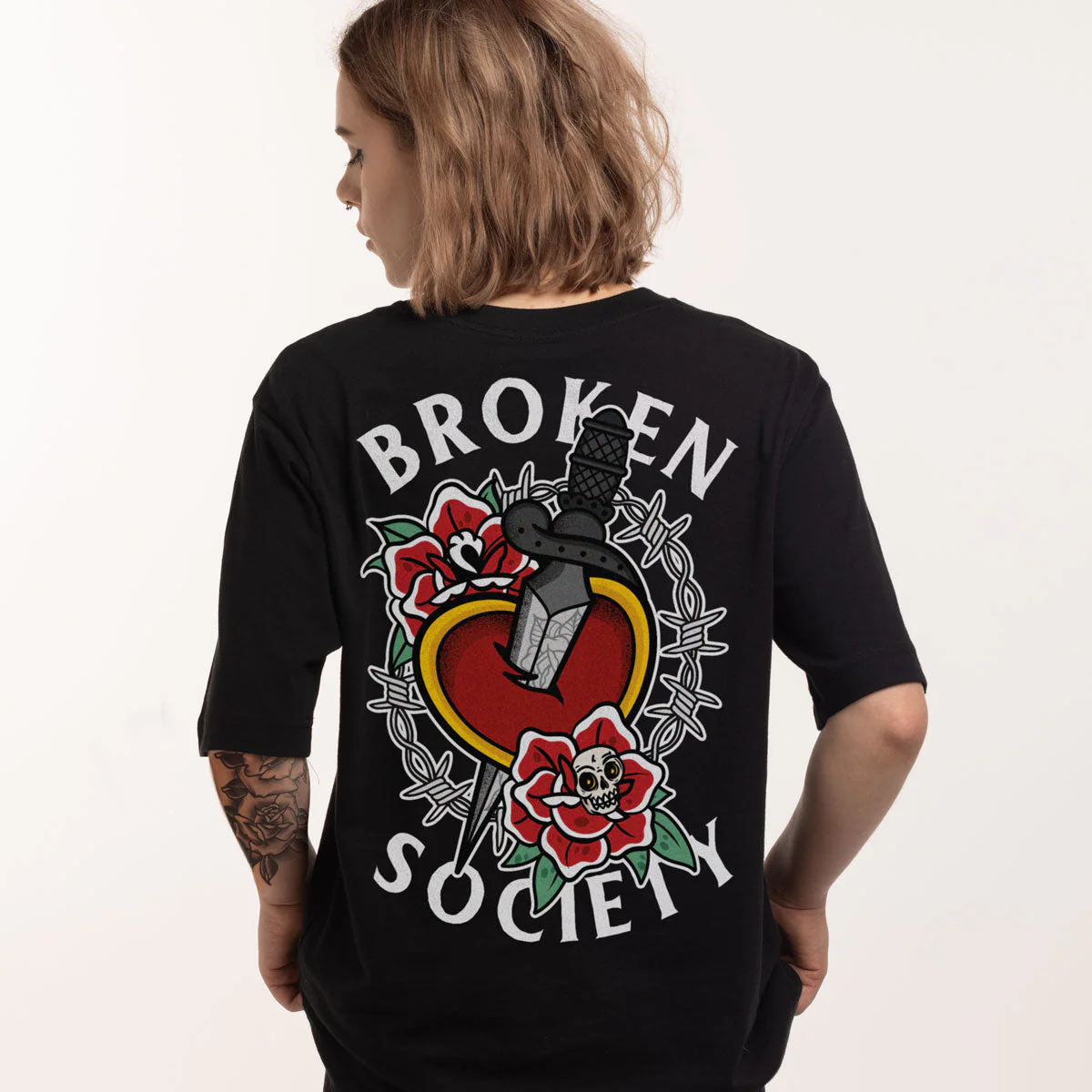 Dagger Heart T-shirt (Unisex)