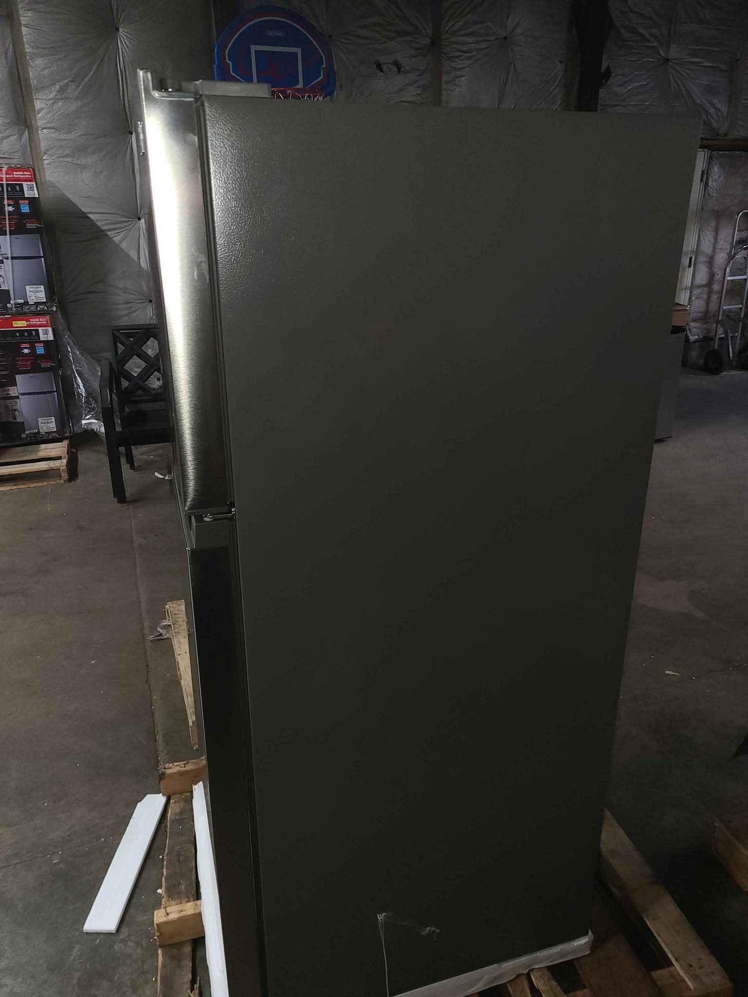 Kenmore 30 in. 18.1 cu. ft. Capacity Refrigerator/Freezer with Adjustable Glass Shelving, Humidity Control Crispers, Ice Maker, ENERGY STAR Certified, Fingerprint Resistant Stainless Steel