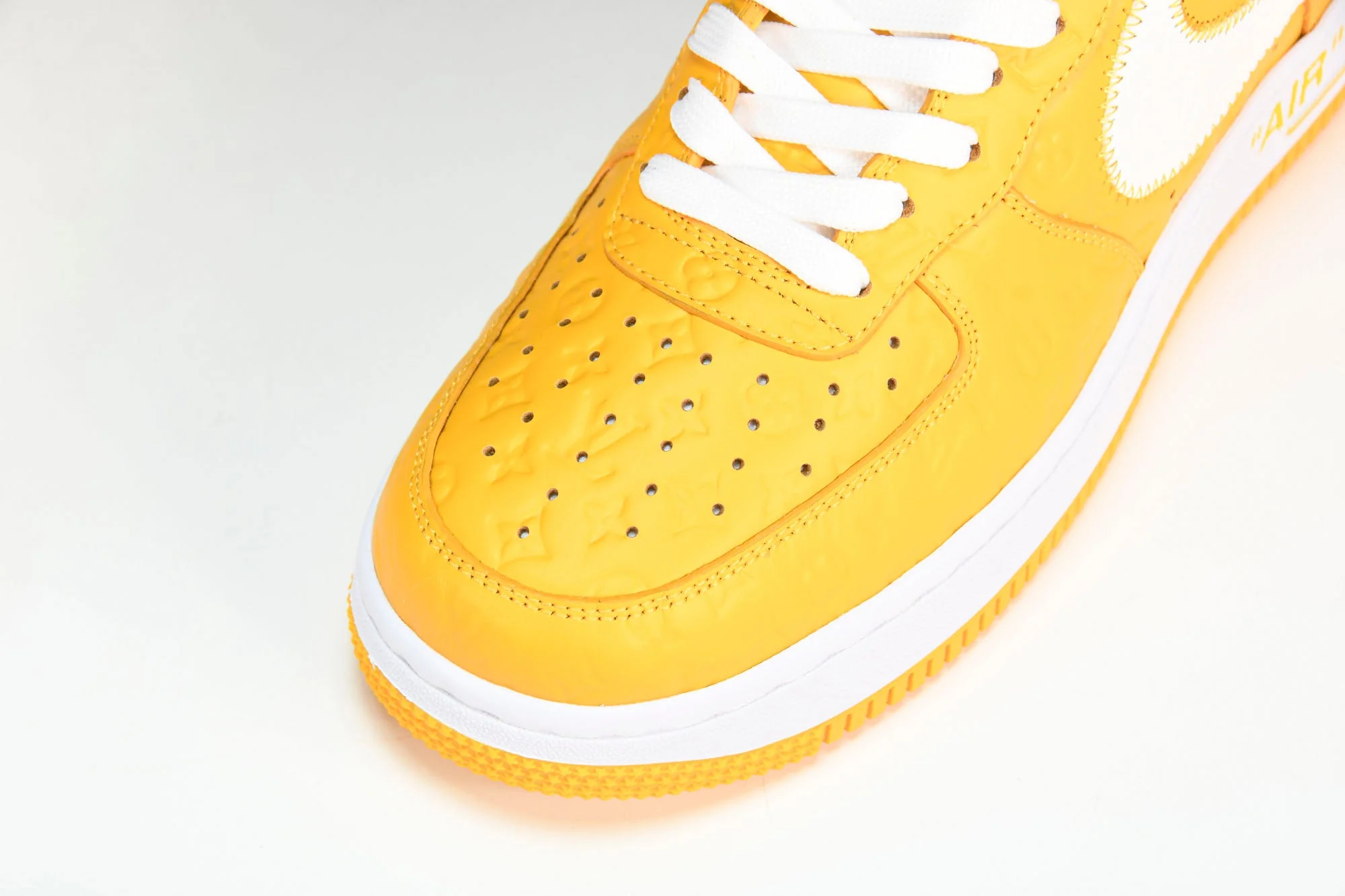 Louis Vuittоп x AF1 by Virgil Abloh 'Yellow'