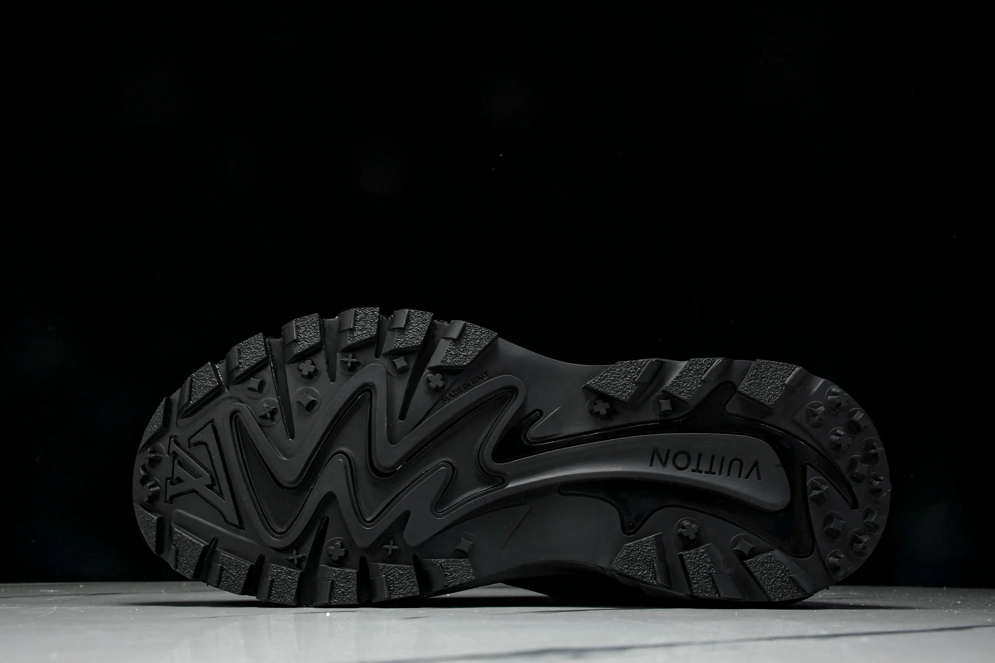 Louis Vuittоп Runner Tatic Sneaker 'Black'