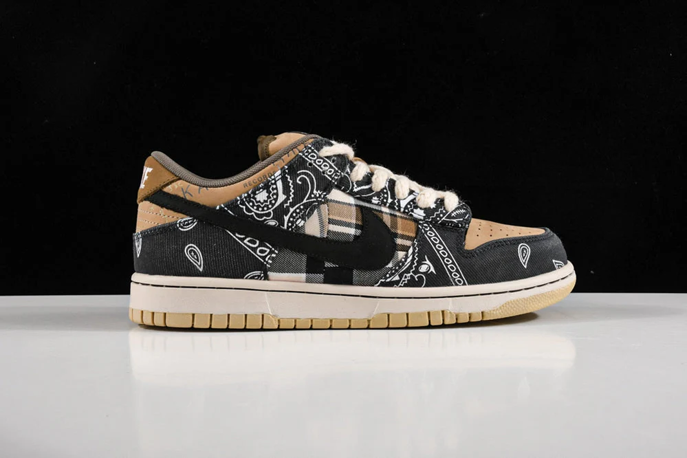 Travis Scott SB Dnk Low