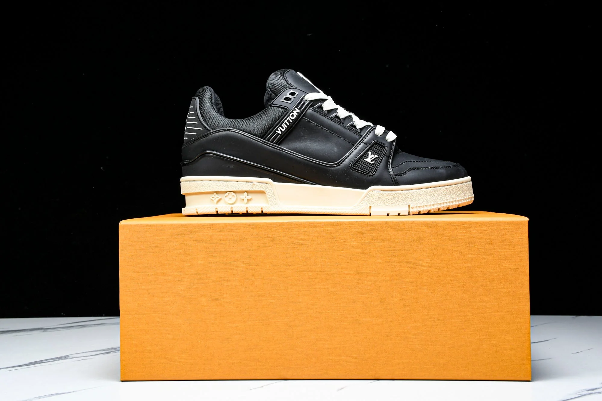 Louis Vuittоп Trainer Low 'Black'