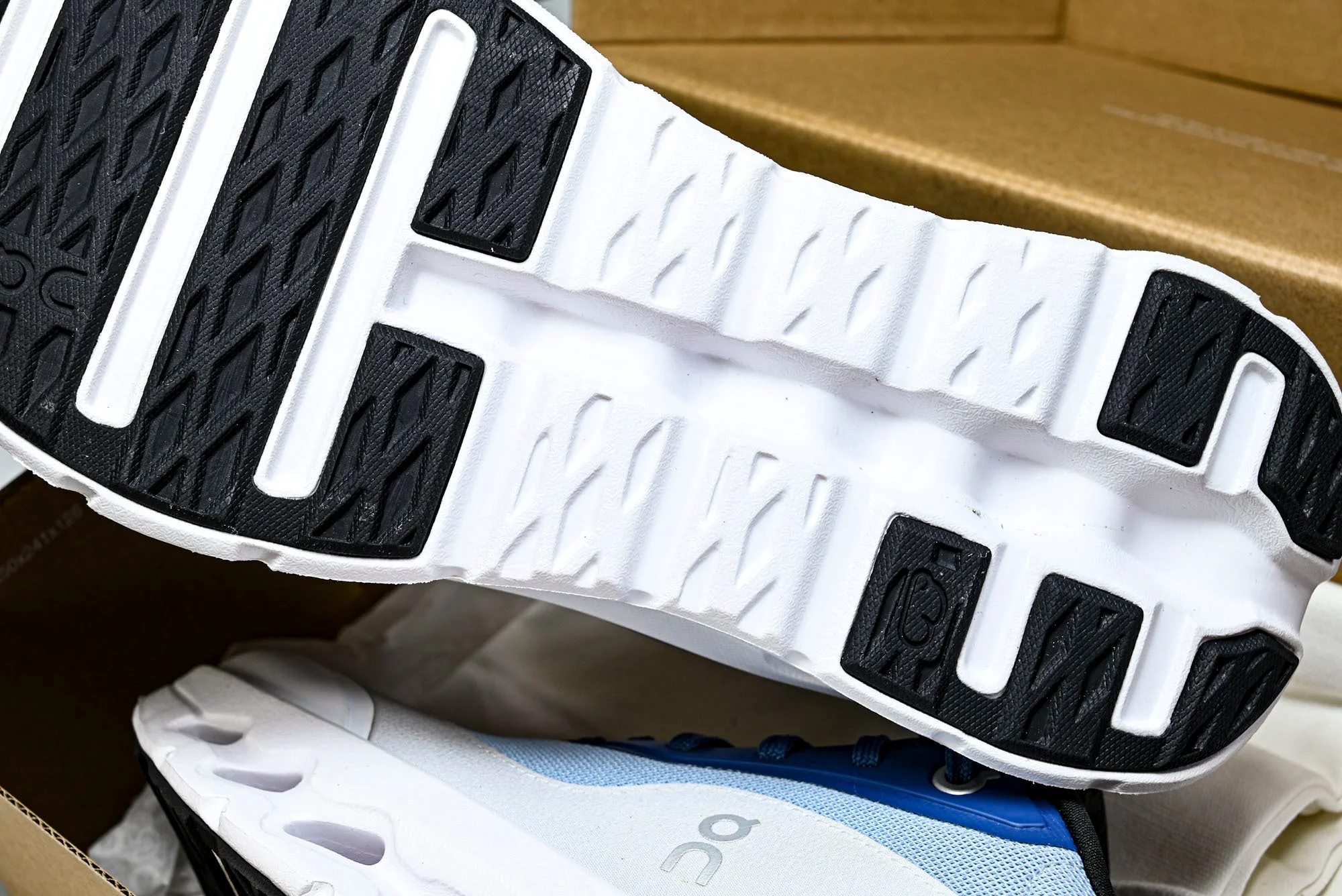 LOEWE × ON Cloudtilt 2.0 'Blue White'