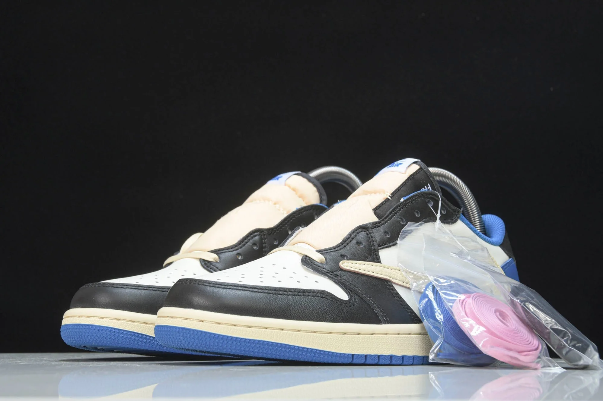 Travis Scott AJ1 Low x Fragment 'Military Blue'