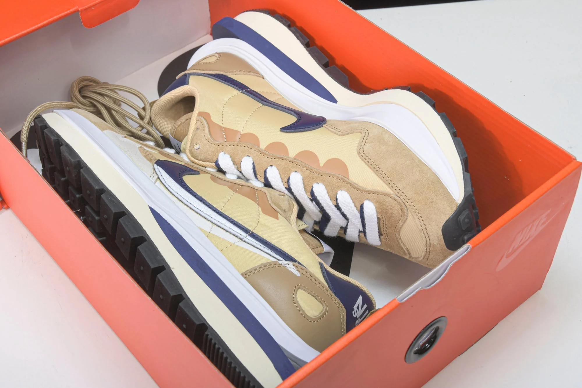 Sacai VaporWaffle 'Sesame'