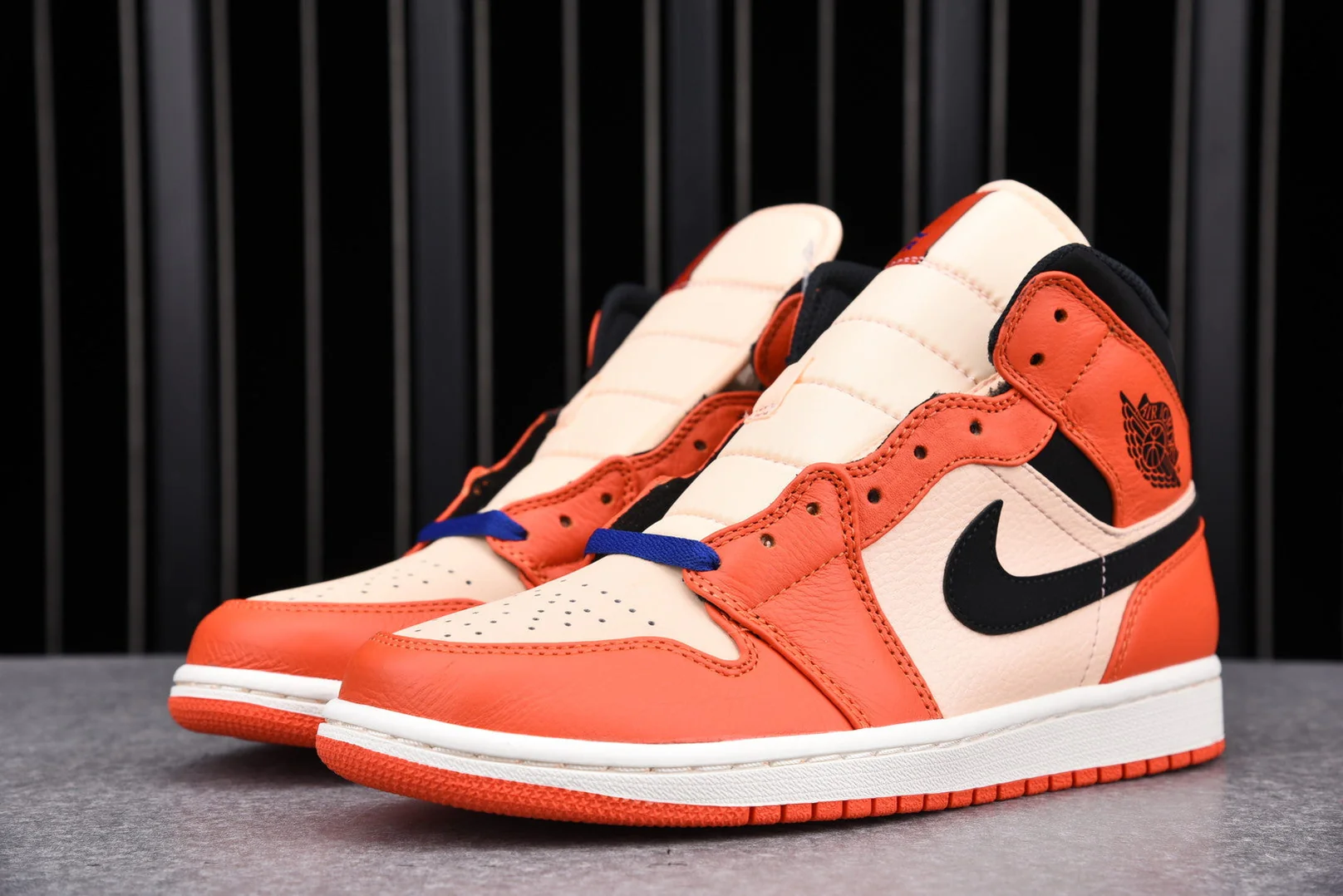AJ1 Retro Mid SE 'Team Orange'