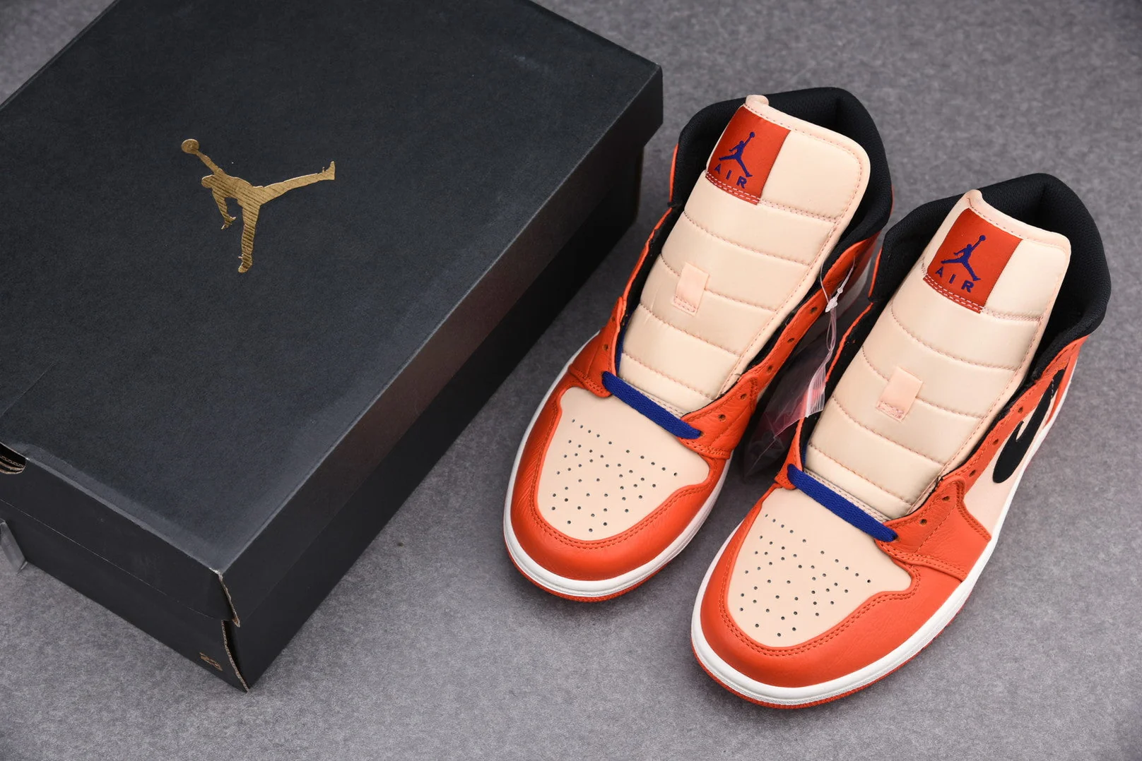 AJ1 Retro Mid SE 'Team Orange'