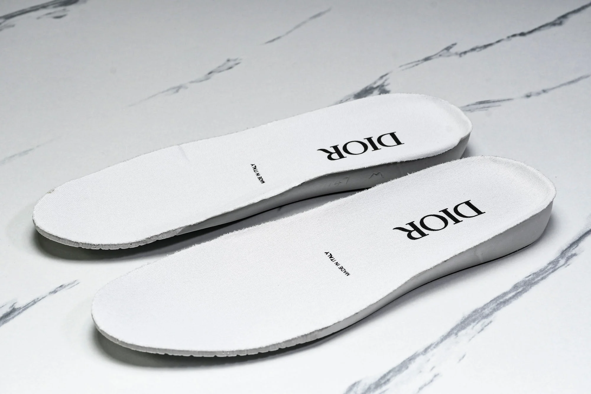 D1or B23 High 'Newsprint'