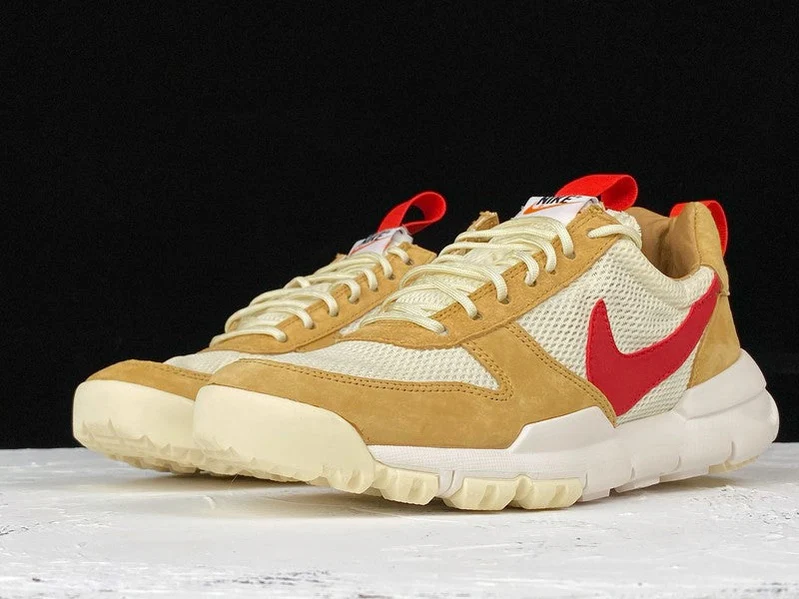 Tom Sachs x NkCrft 'Mars Yard' 2.0