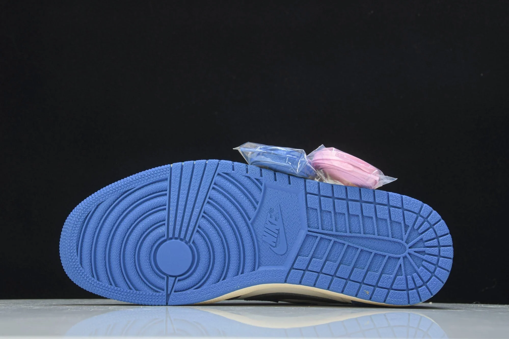 Travis Scott AJ1 Low x Fragment 'Military Blue'