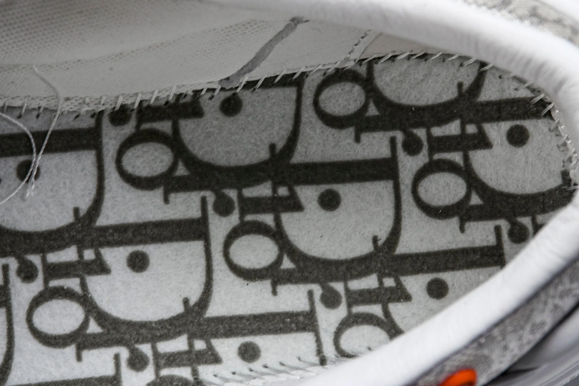D1or x KAWS B33 Spin Sneaker 'White'