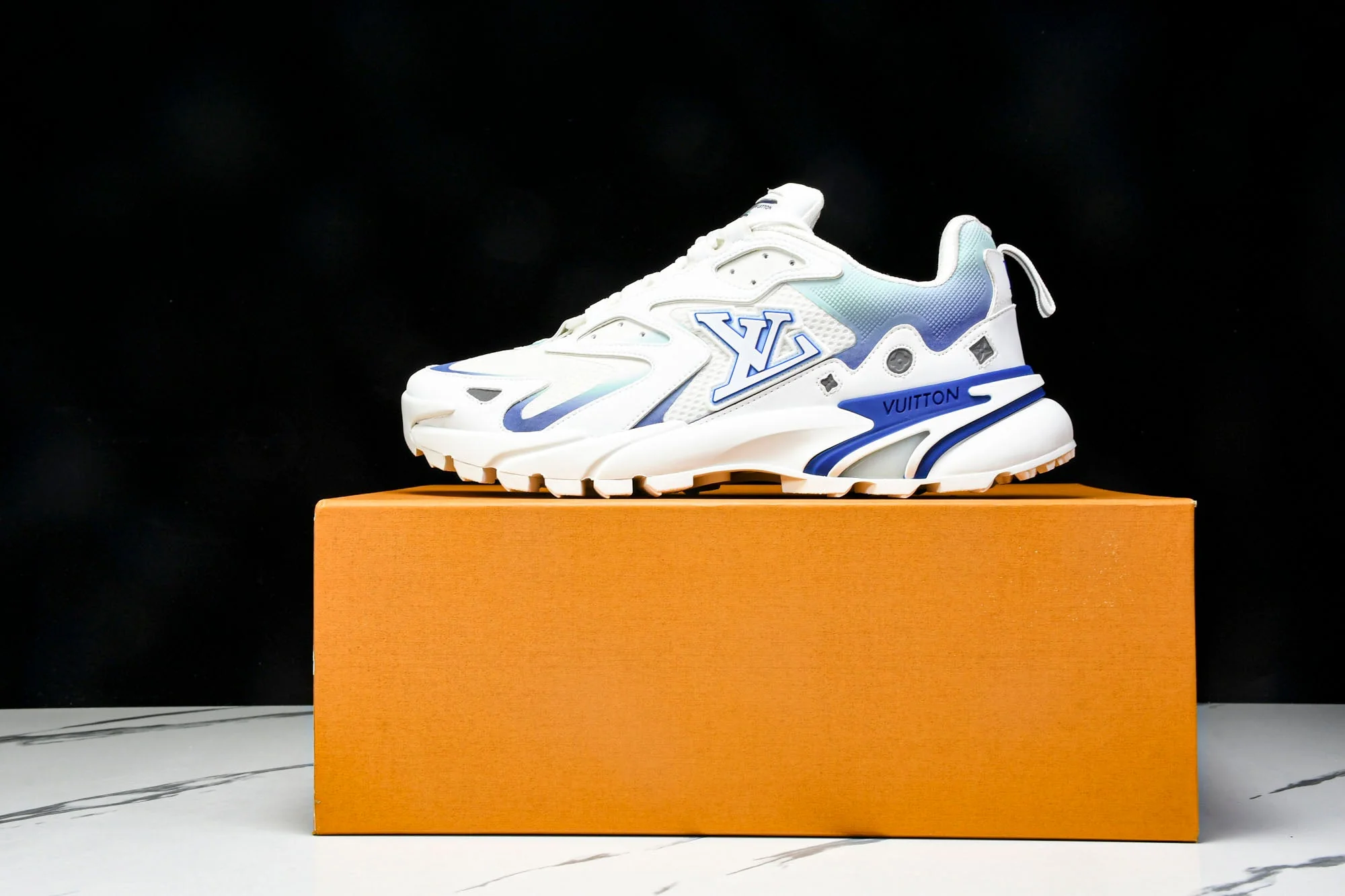 Louis Vuittоп Runner Tatic Sneaker 'White Blue'