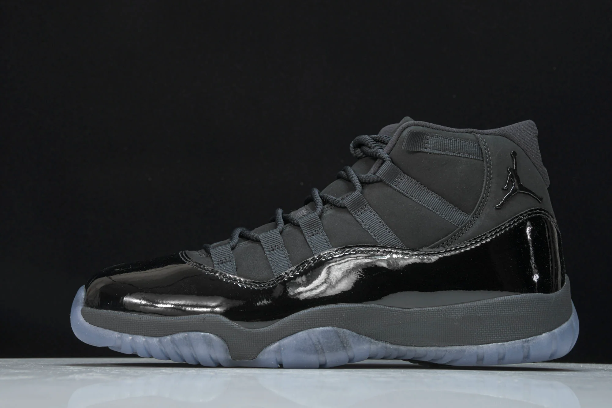 AJ11 Retro 'Cap and Gown'