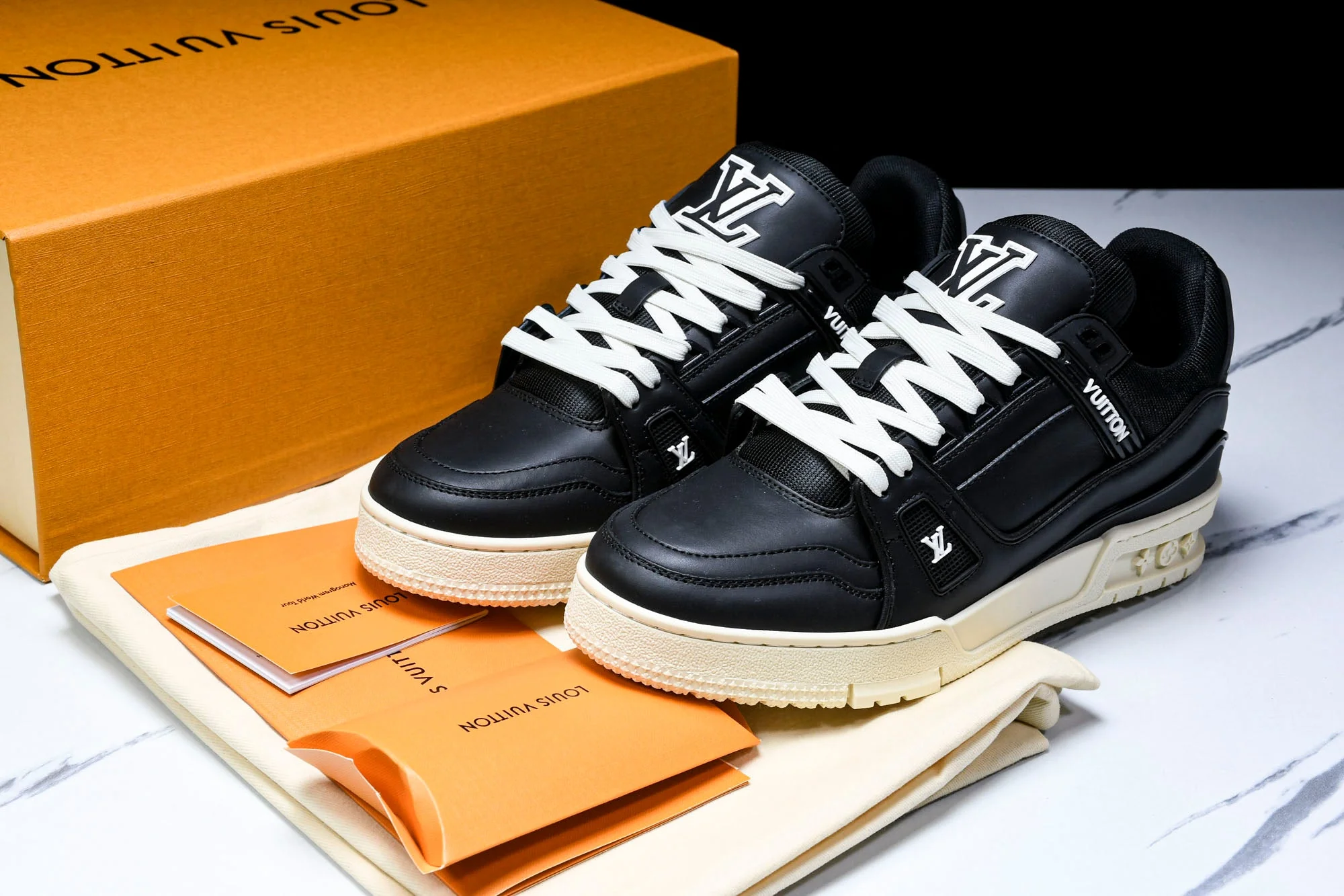 Louis Vuittоп Trainer Low 'Black'