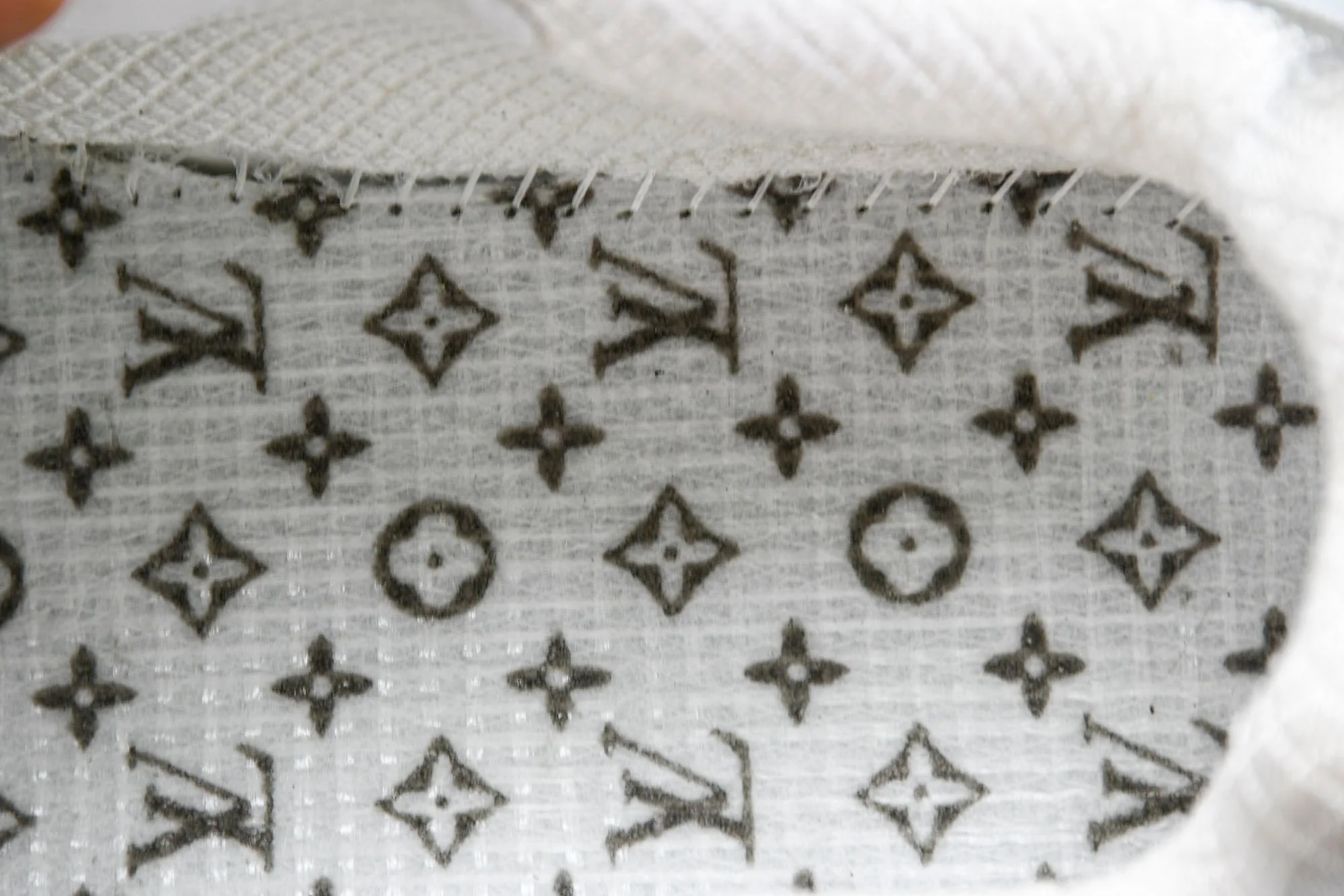 Louis Vuittоп Runner Tatic Sneaker 'White'