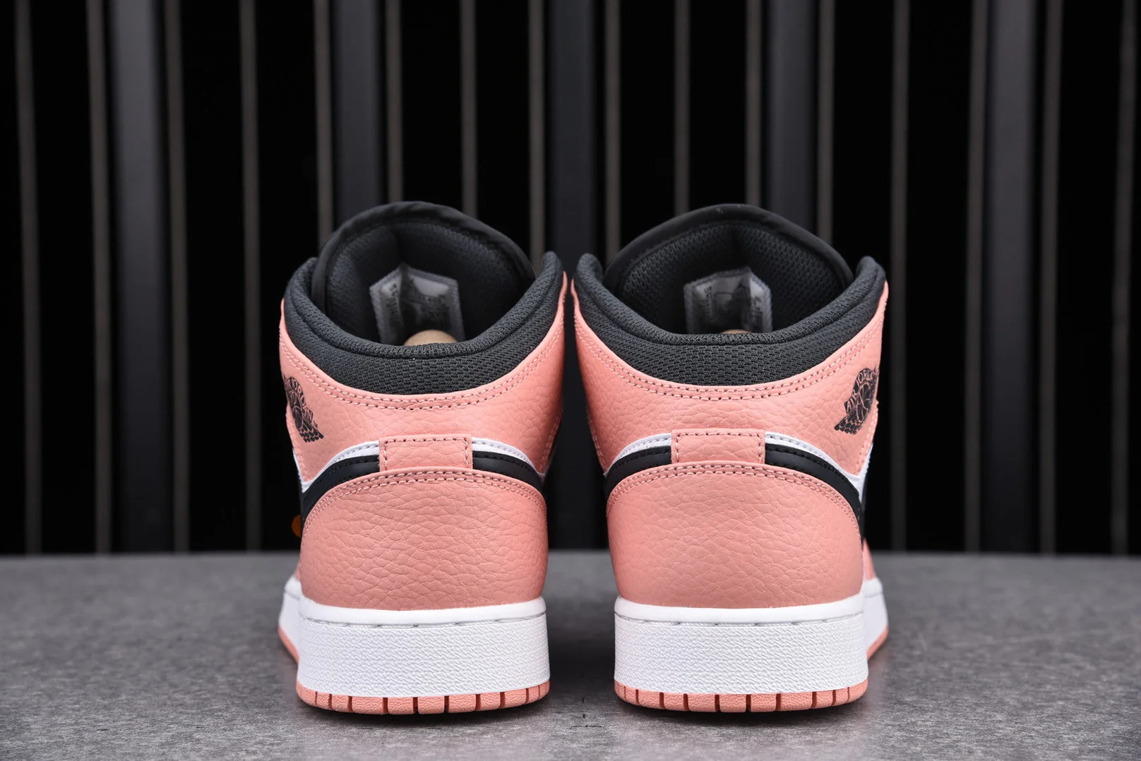 AJ1 Mid GS 'Pink Quartz'