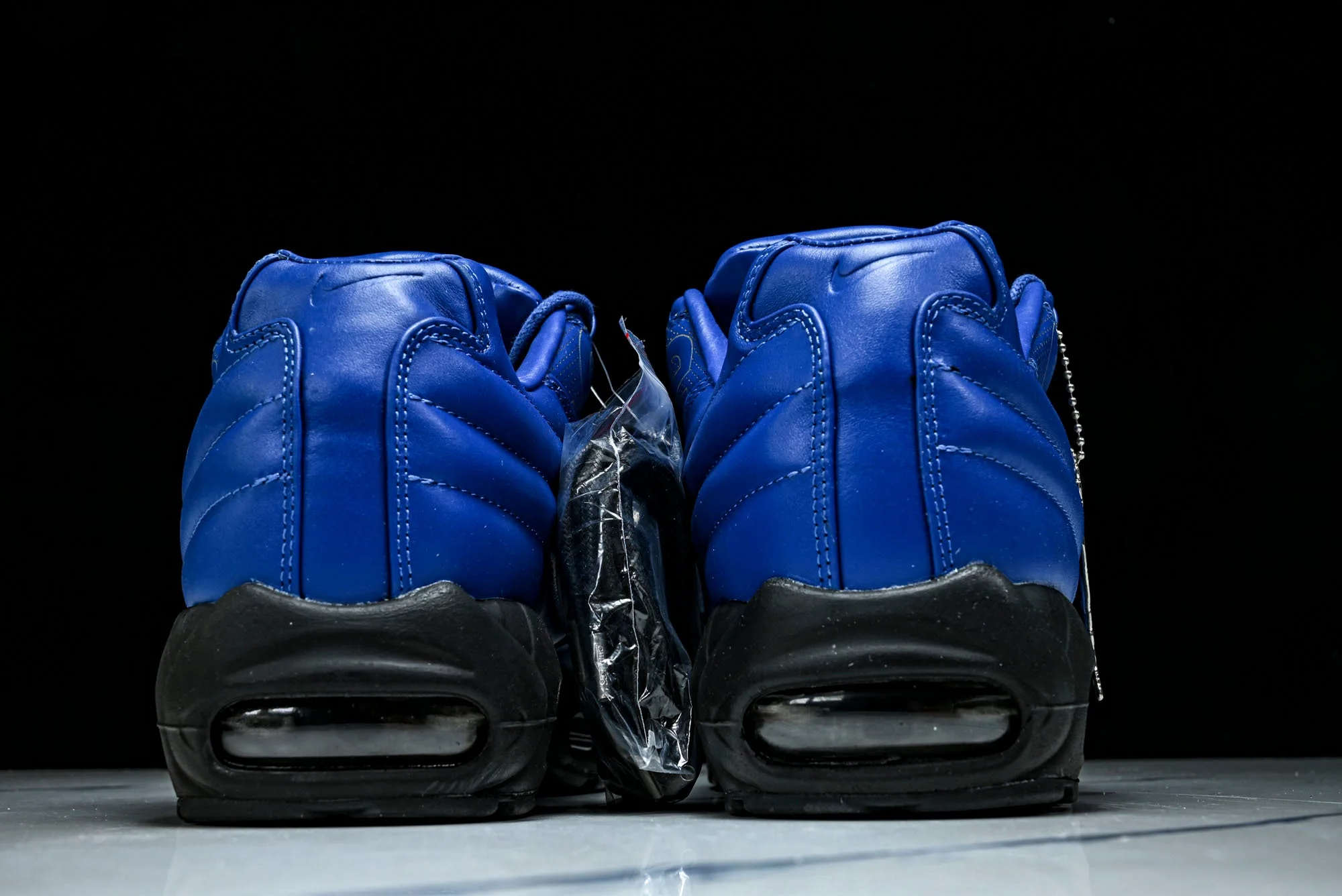 Supreme x AM95 Lux 'Hyper Cobalt'