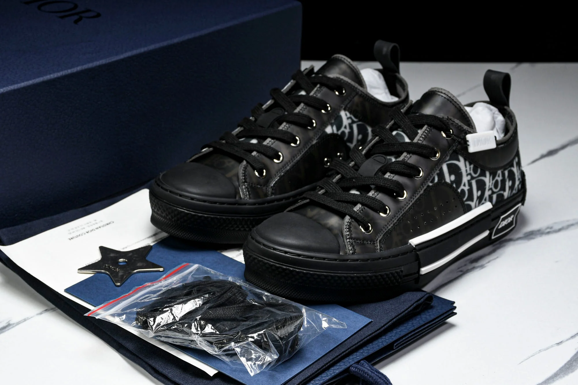 D1or B23 Low 'Oblique Black'