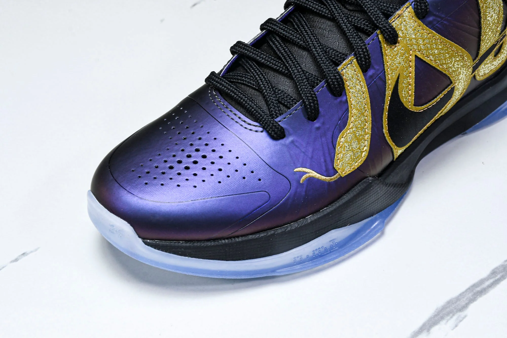 Kobe 5 Protro 'Year of the Mamba Eggplant'