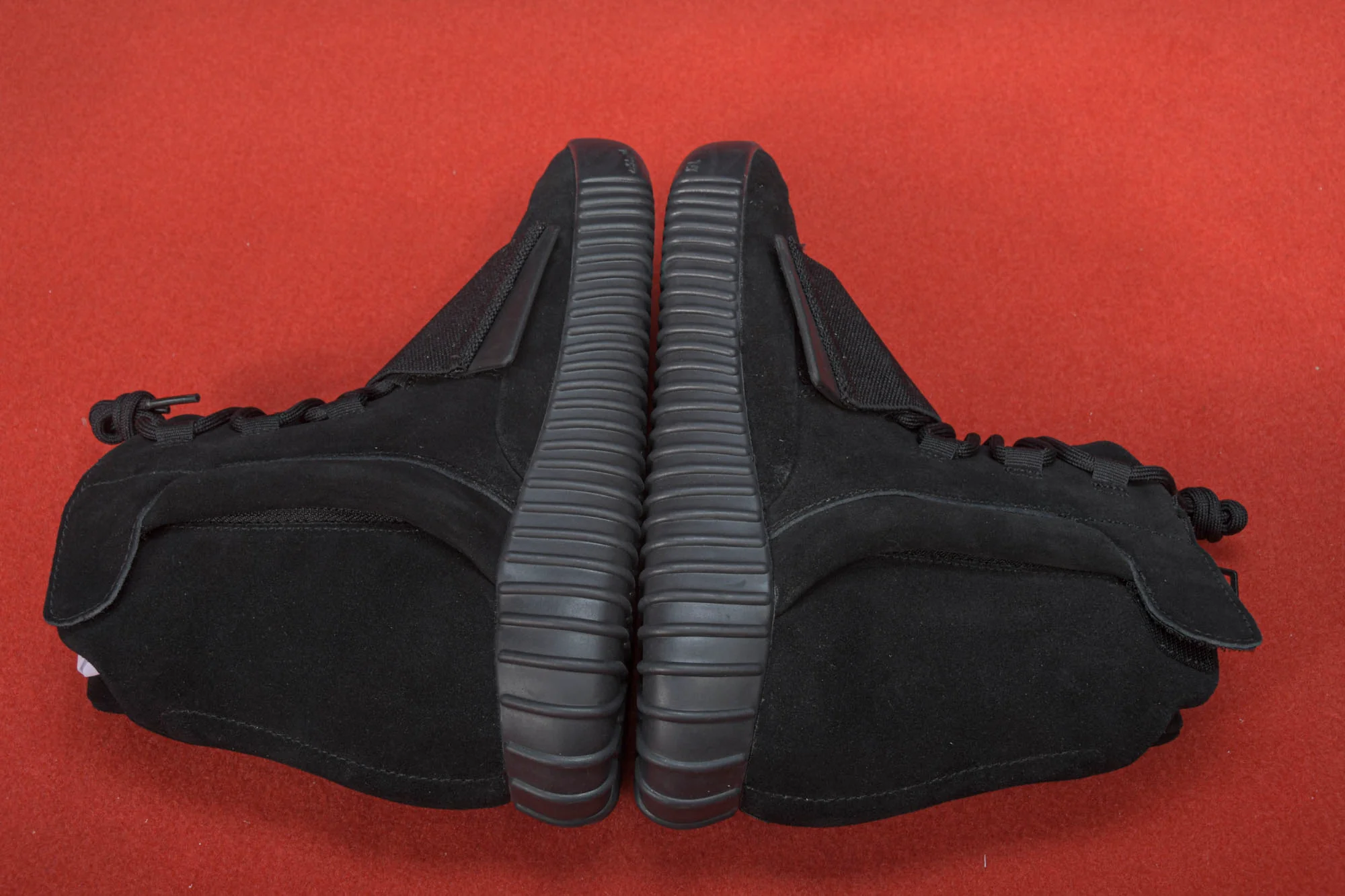 Yzy Boost 750 Triple Black