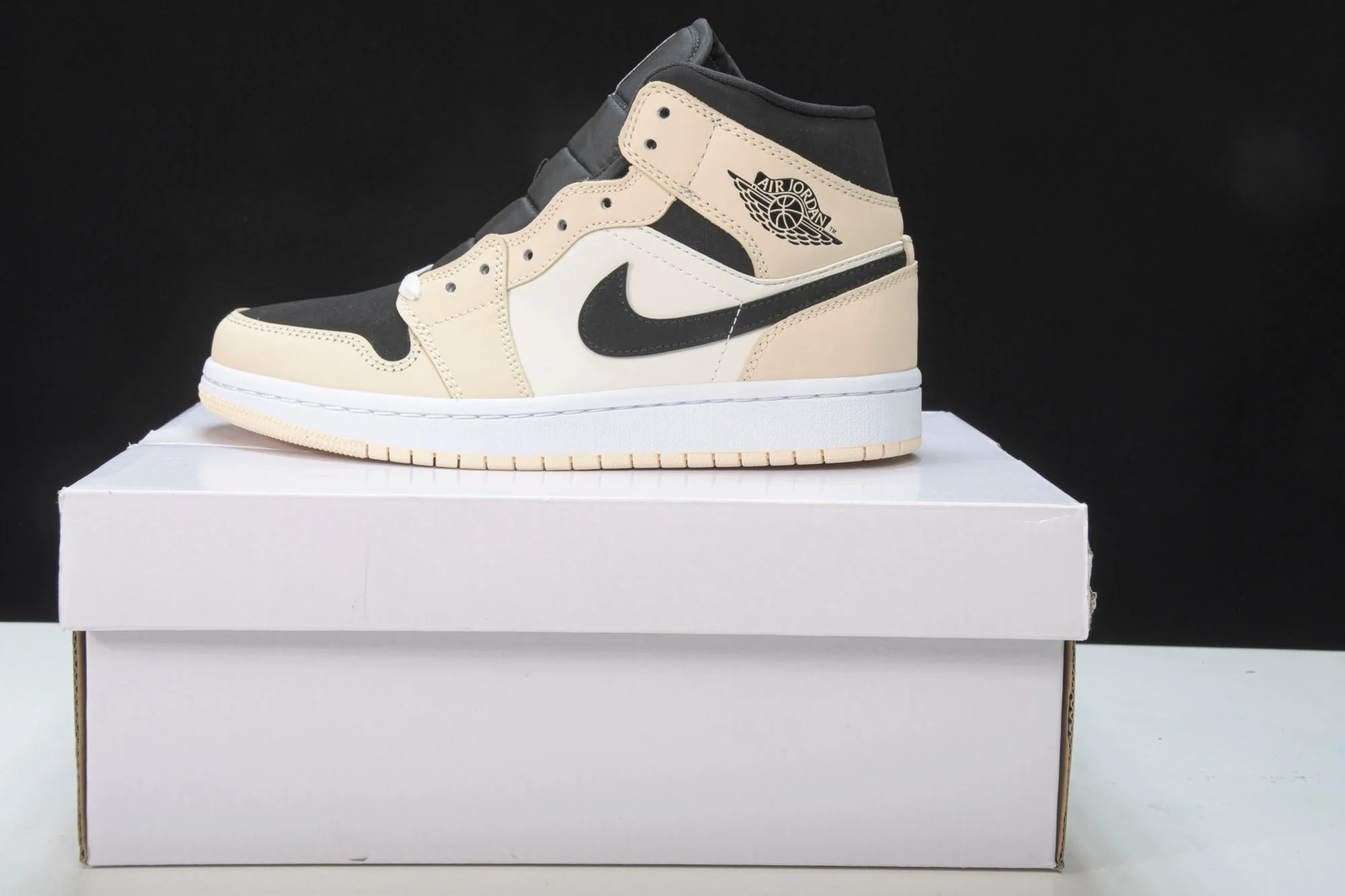 AJ1 Mid 'Barely Orange'