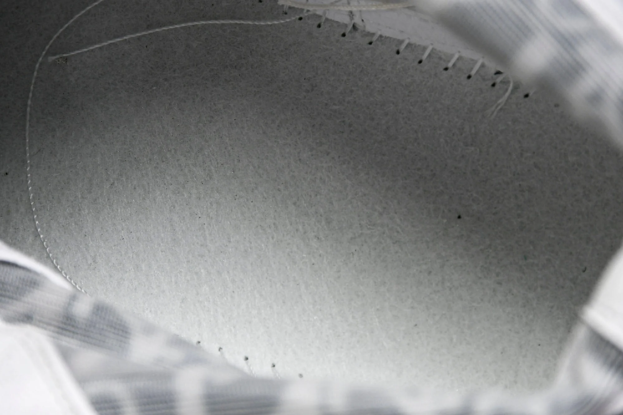 D1or B23 High 'Oblique Black White'