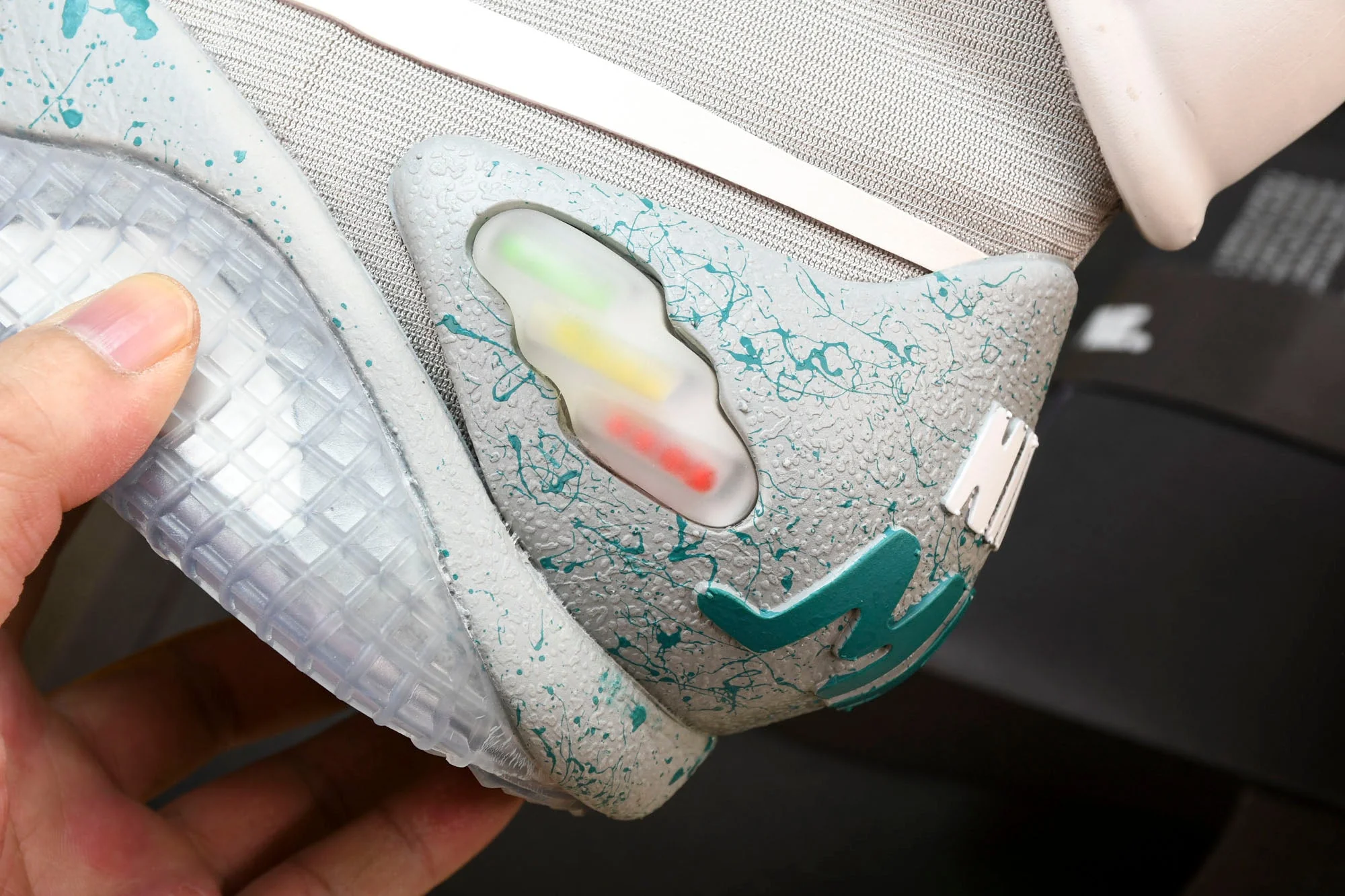 Air MAG Back to The Future (Normal Lacing - 2011)