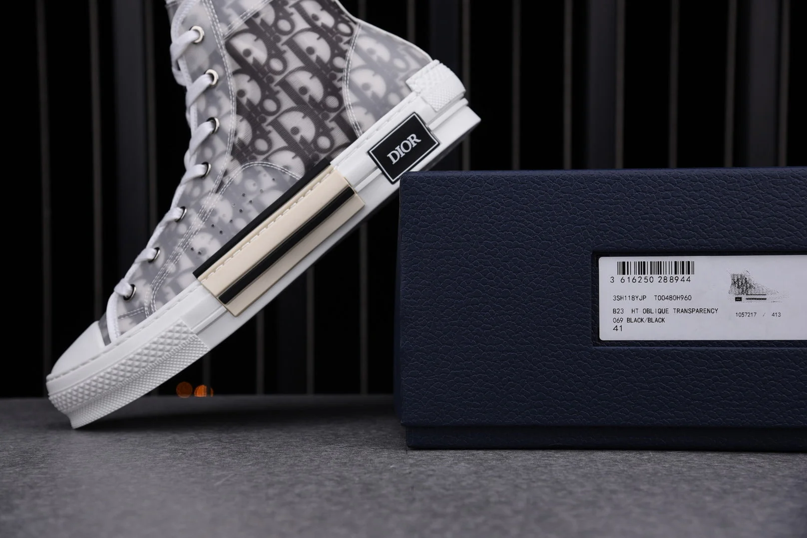 D1or B23 High 'Oblique'