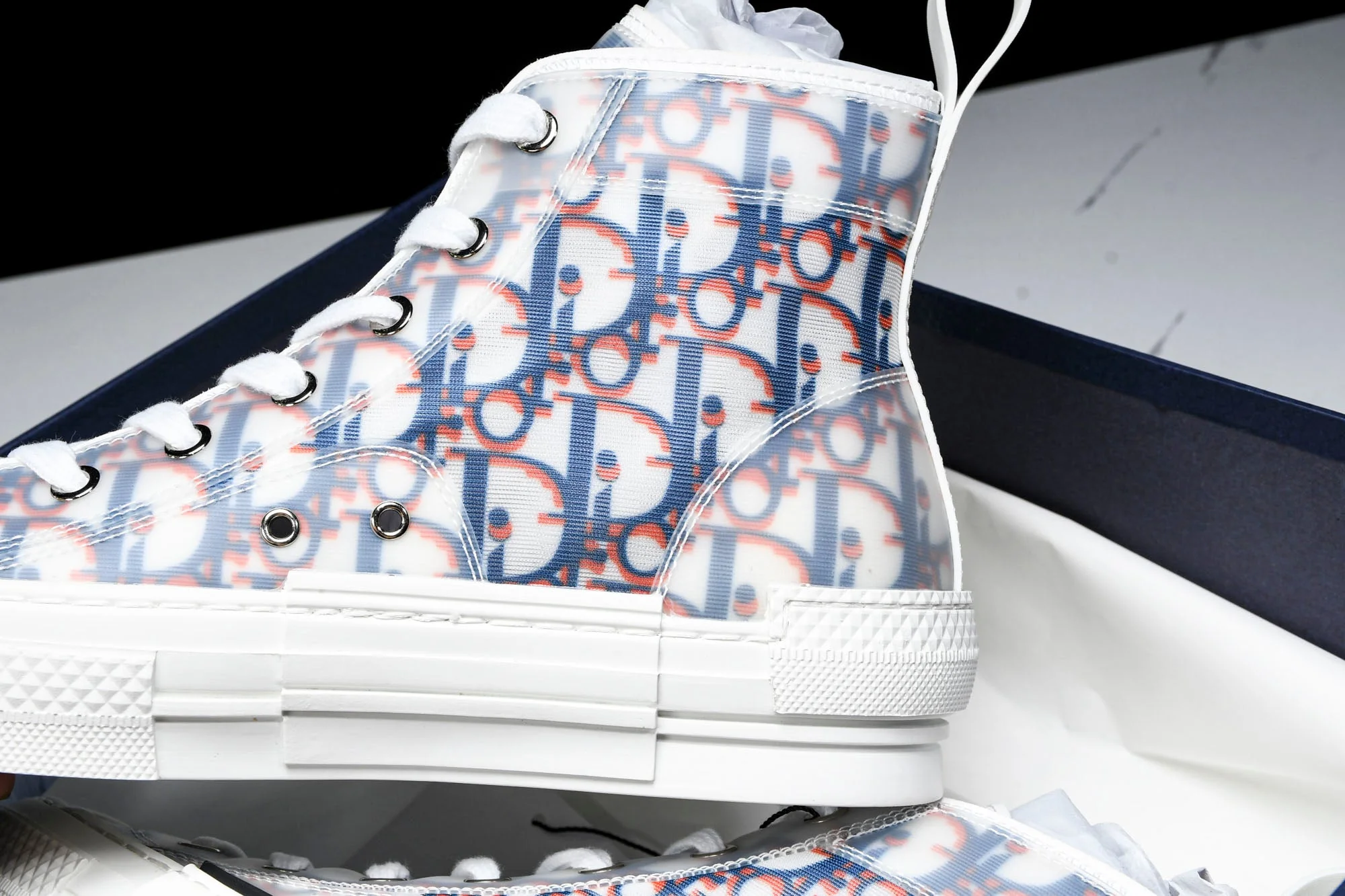 D1or B23 High 'Oblique Red Blue Pixel'