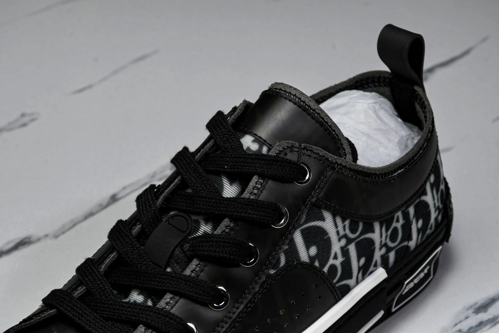 D1or B23 Low 'Oblique Black'