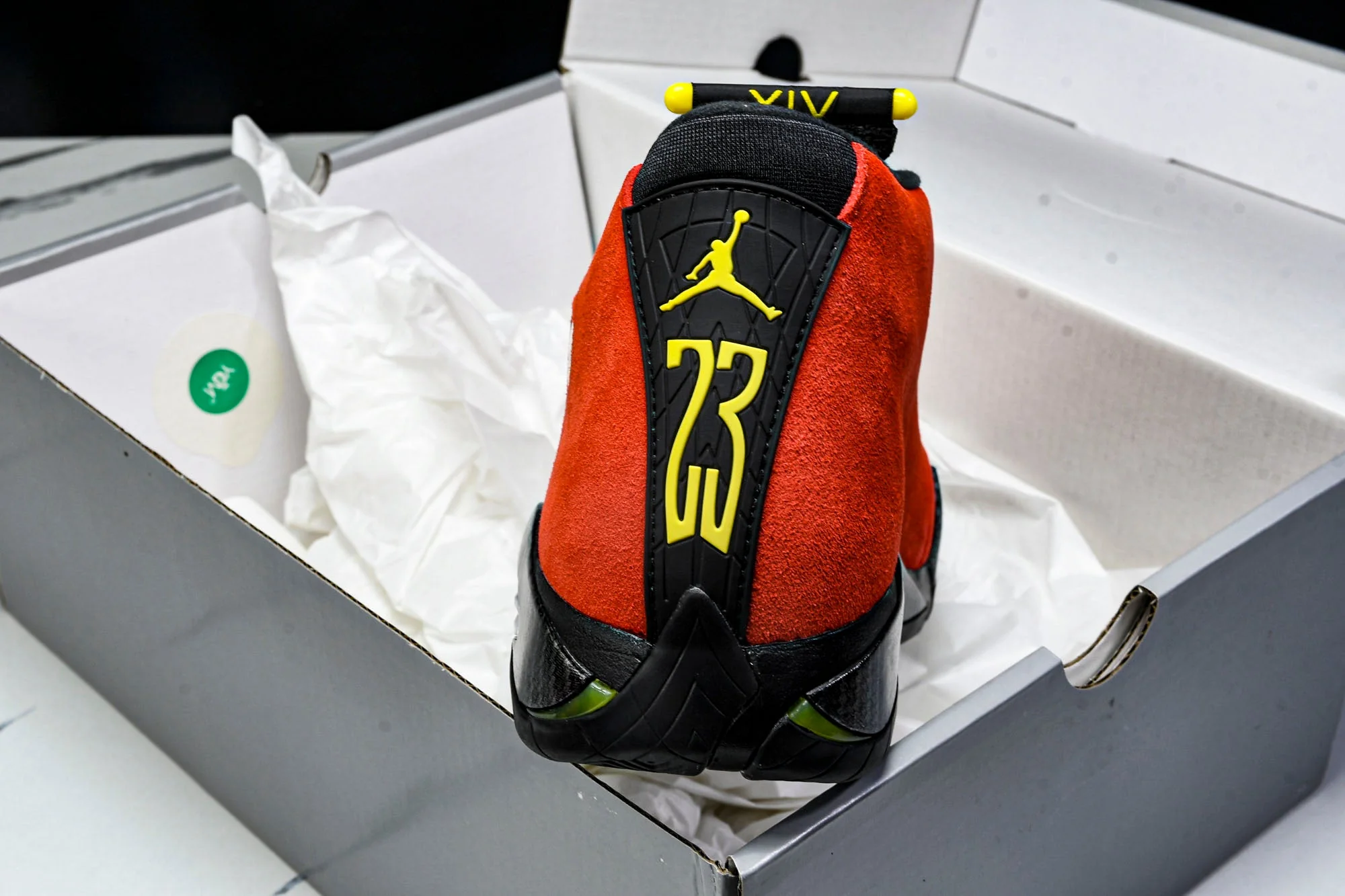 AJ14 Retro 'Ferrari'