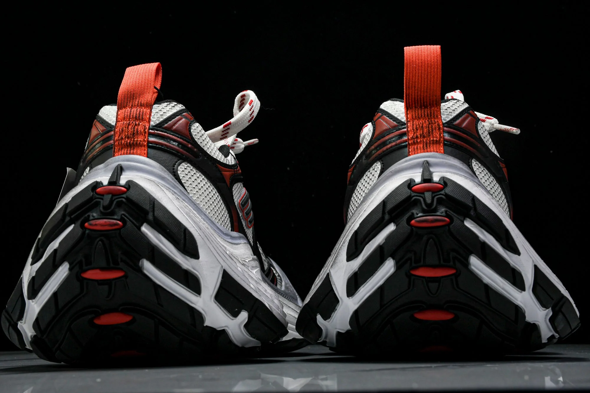 10XL Sneaker 'White Black Red'