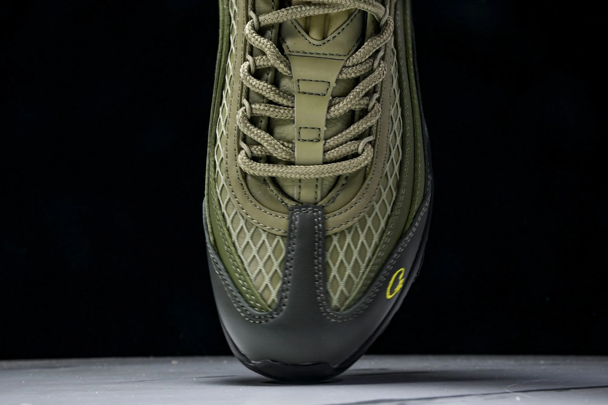 Corteiz x AM95 'Gutta Green'