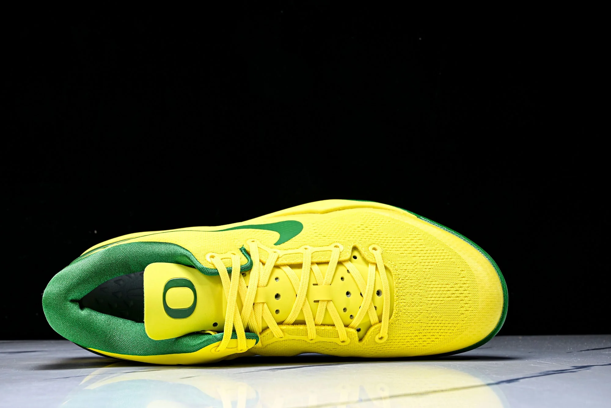 Kobe 8 Protro Oregon Ducks PE 'Yellow'