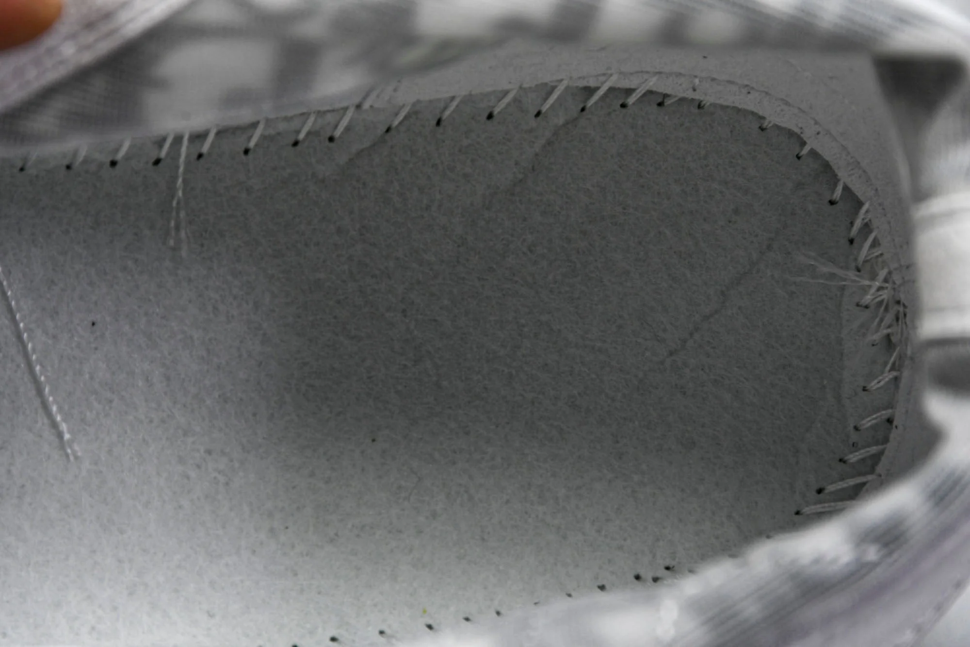 D1or B23 High x Shawn Stussy 'Bee Embroidery Patch'