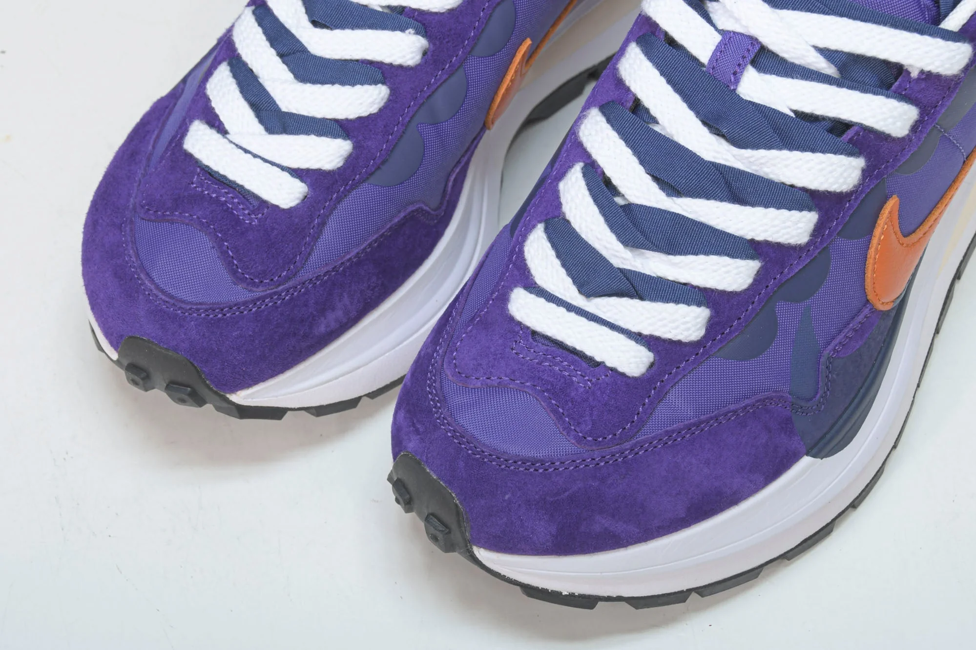 Sacai VaporWaffle 'Dark Iris'