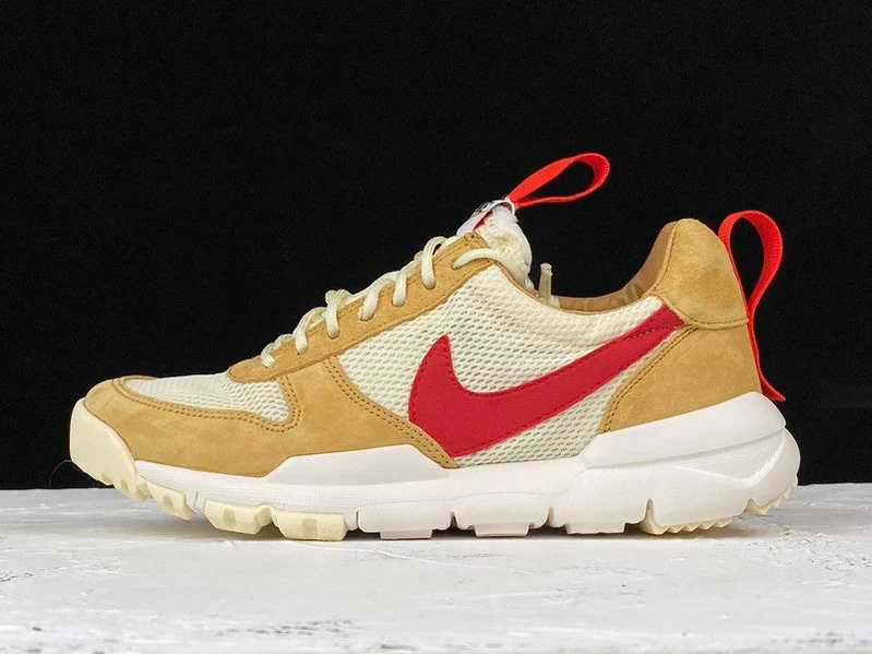 Tom Sachs x NkCrft 'Mars Yard' 2.0