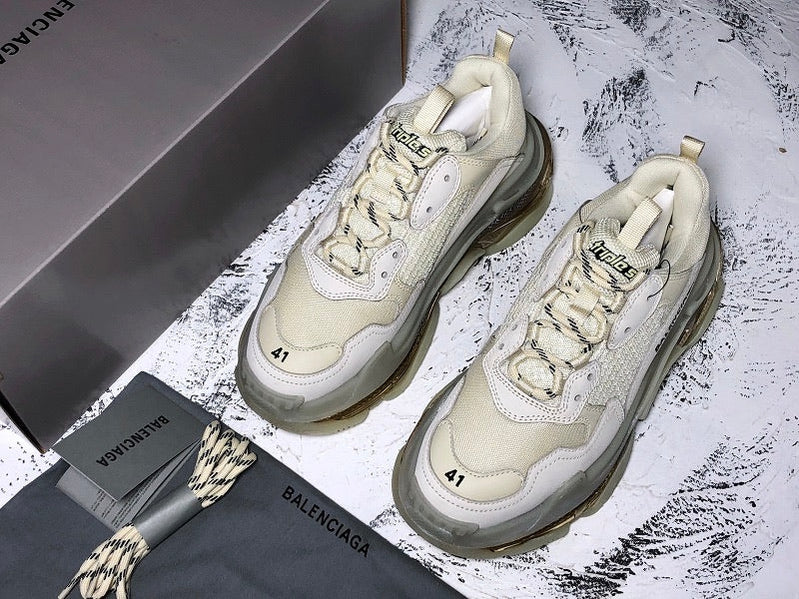 Triple S Sneaker 
