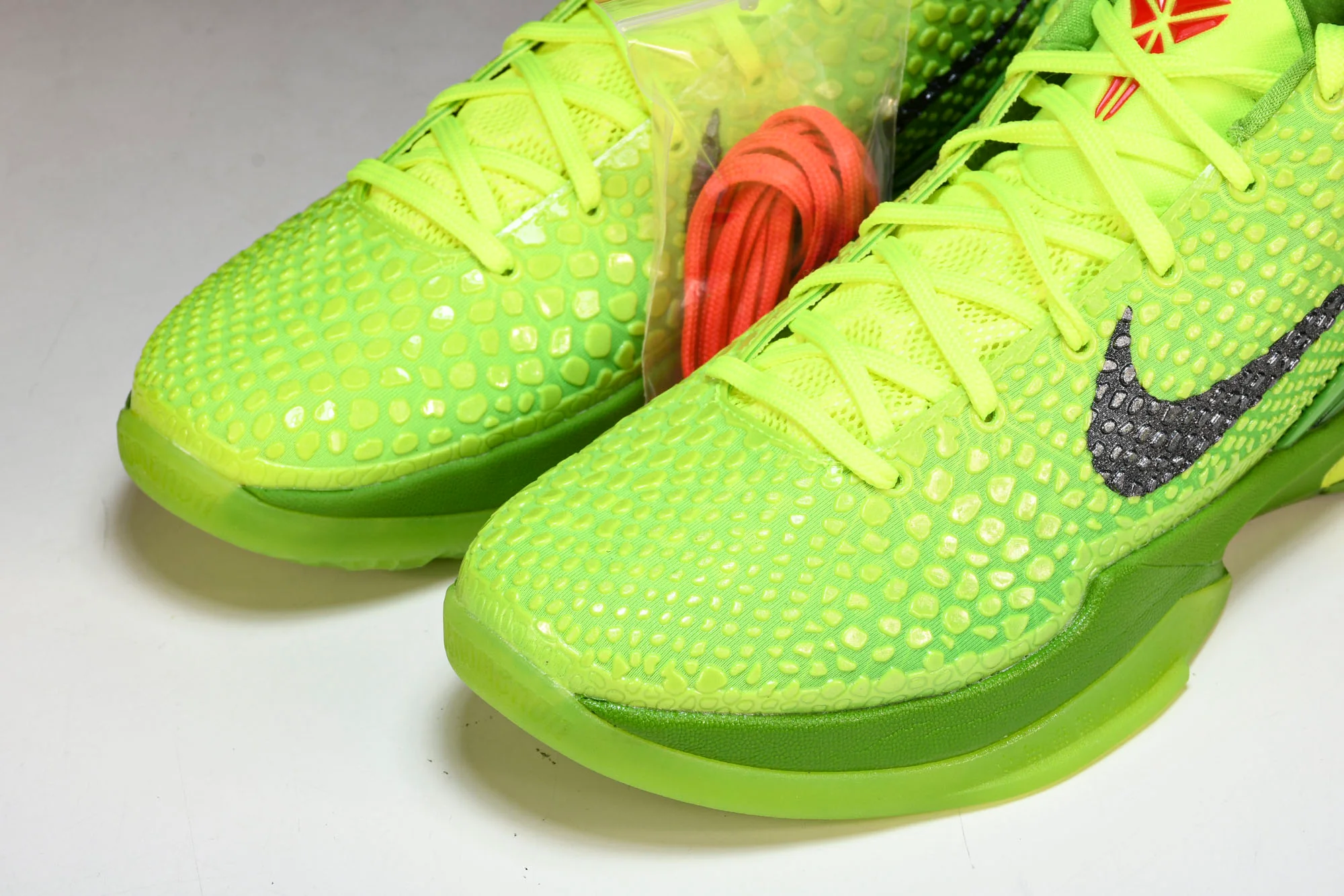 Kobe 6 Protro 'Grinch'