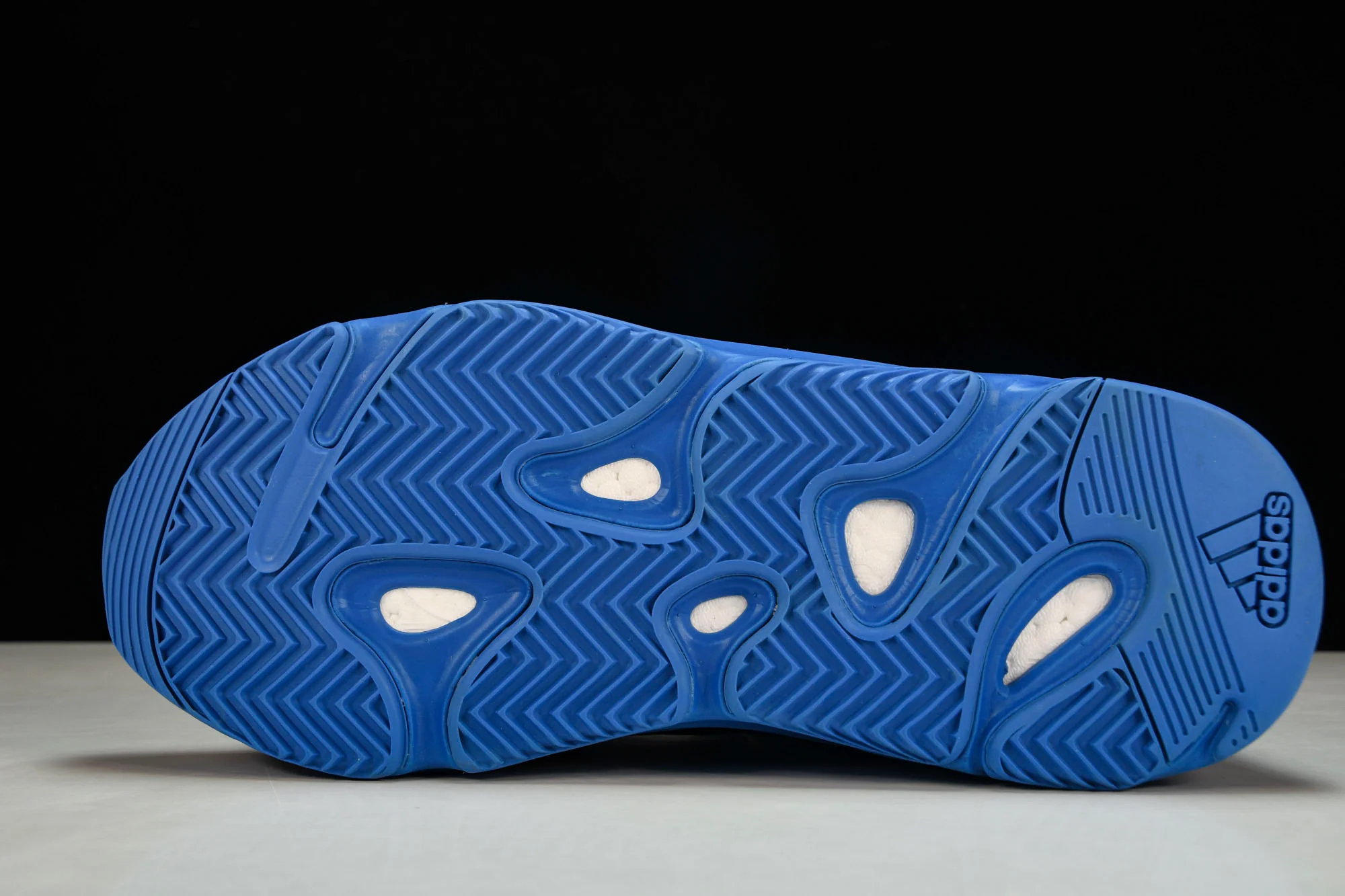 Yzy Boost 700 Hi-Res Blue