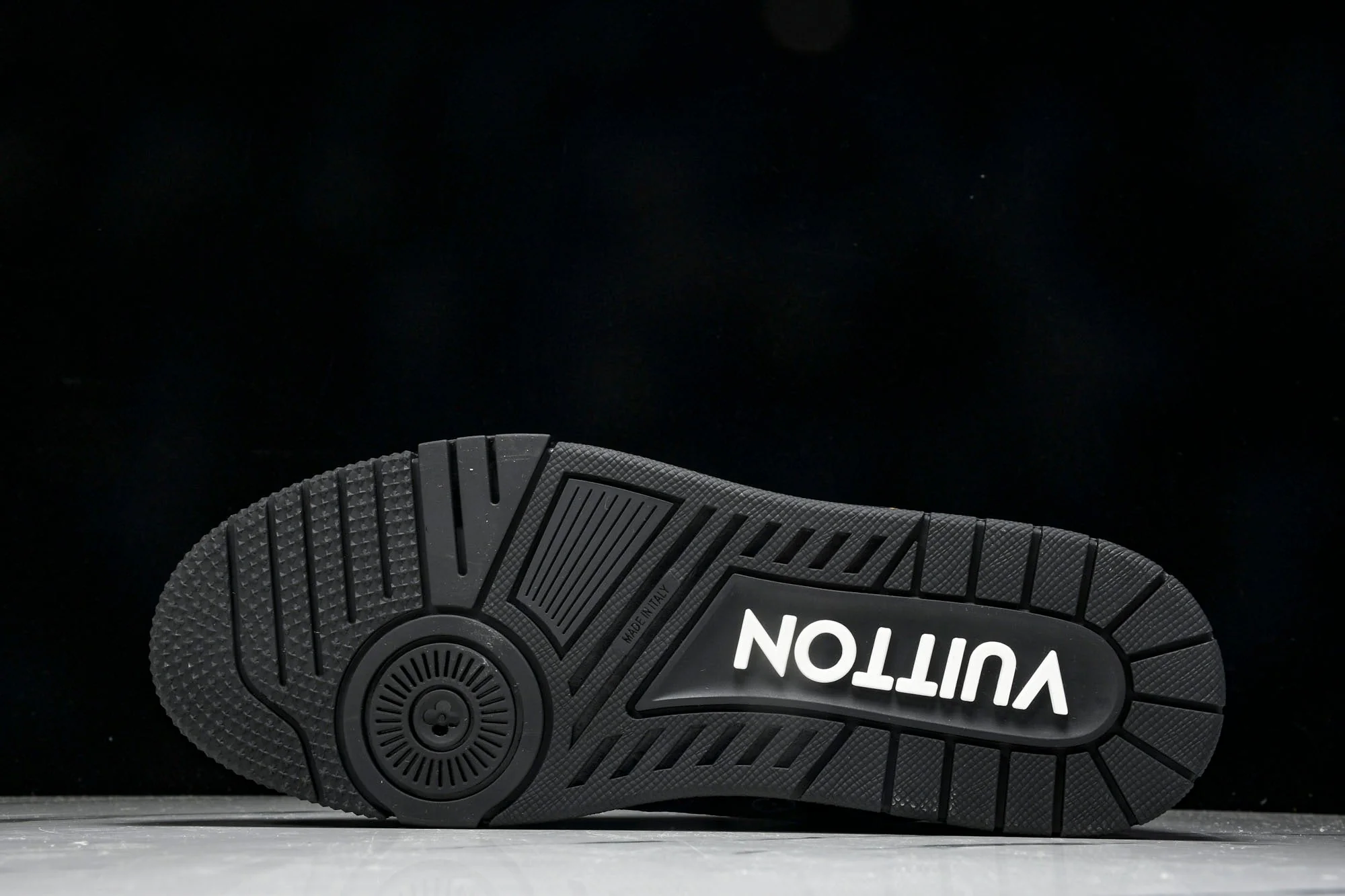 Louis Vuittоп Trainer Low x Takashi Murakami 'Black Multicolor'