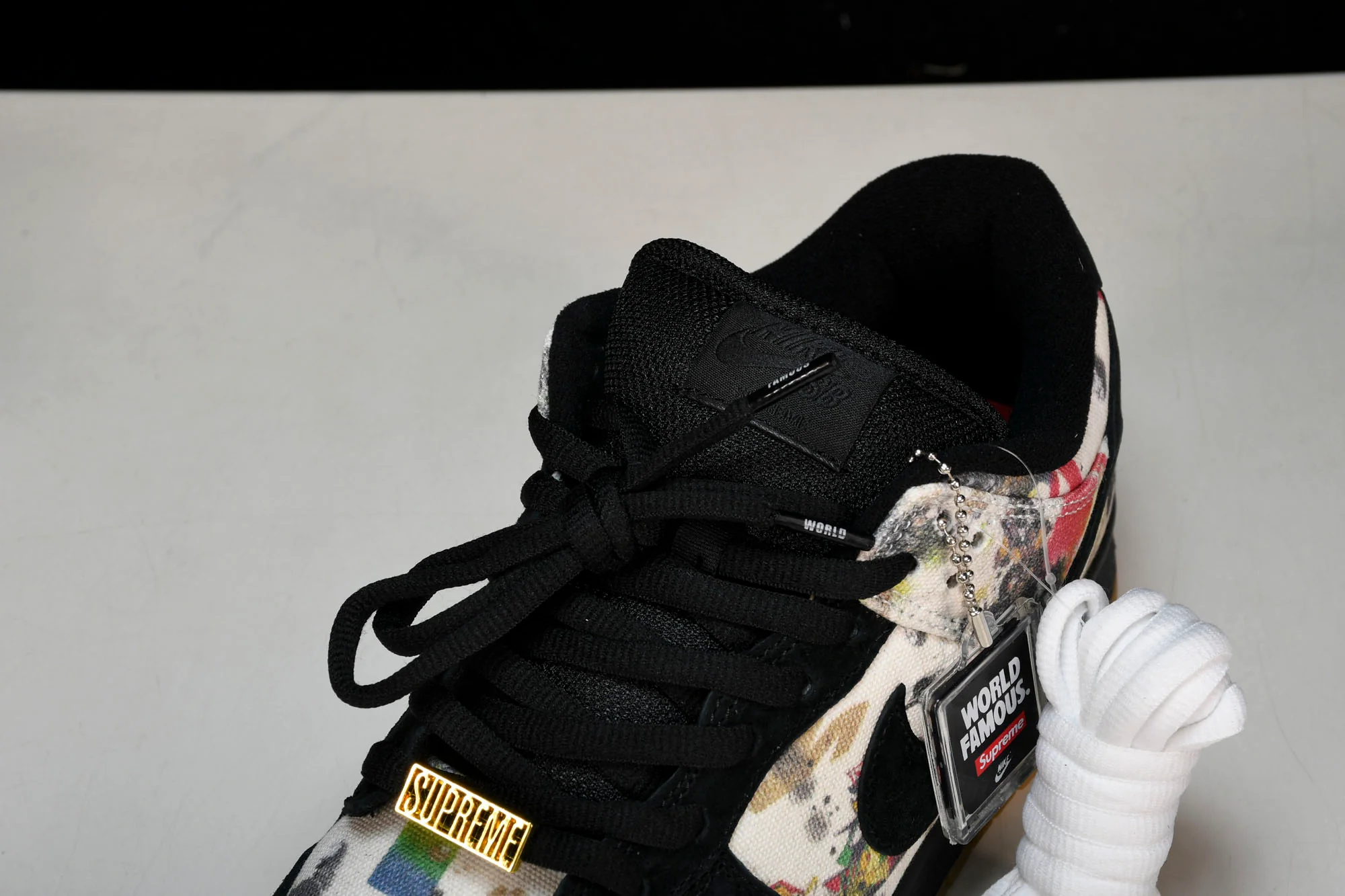 Supreme x SB Dnk Low 