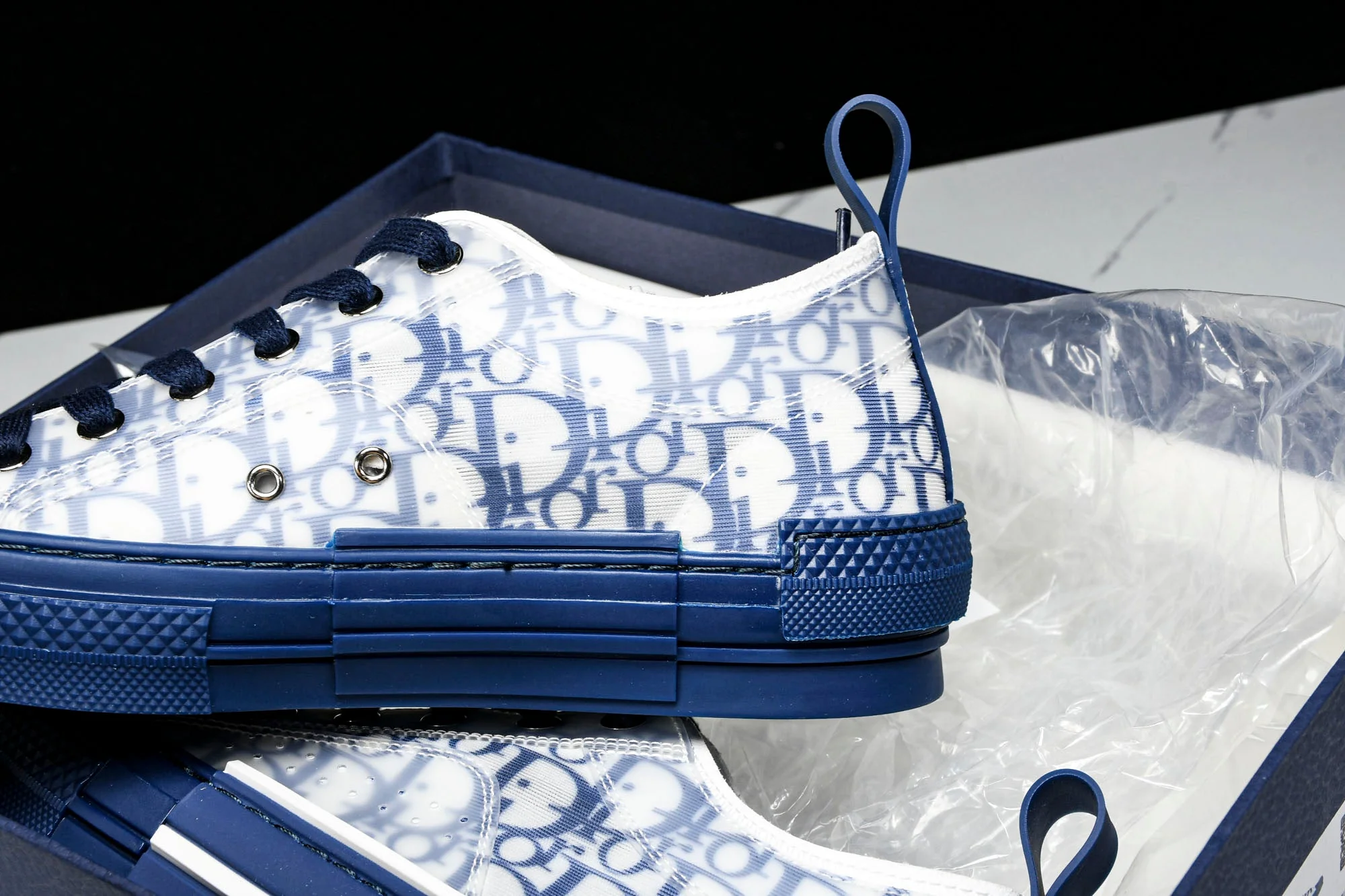 D1or B23 Low 'Oblique Blue'