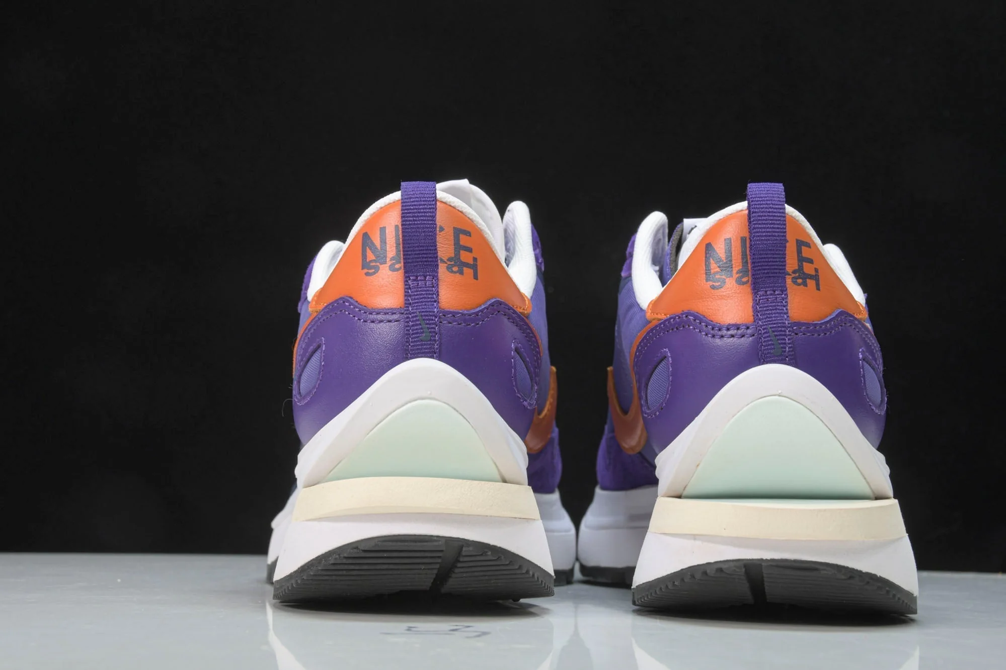 Sacai VaporWaffle 'Dark Iris'