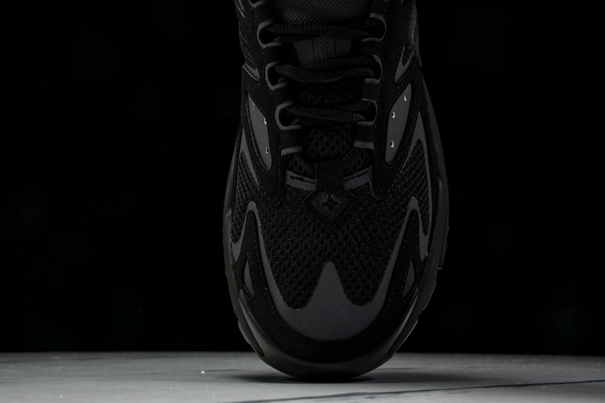 Louis Vuittоп Runner Tatic Sneaker 'Black'